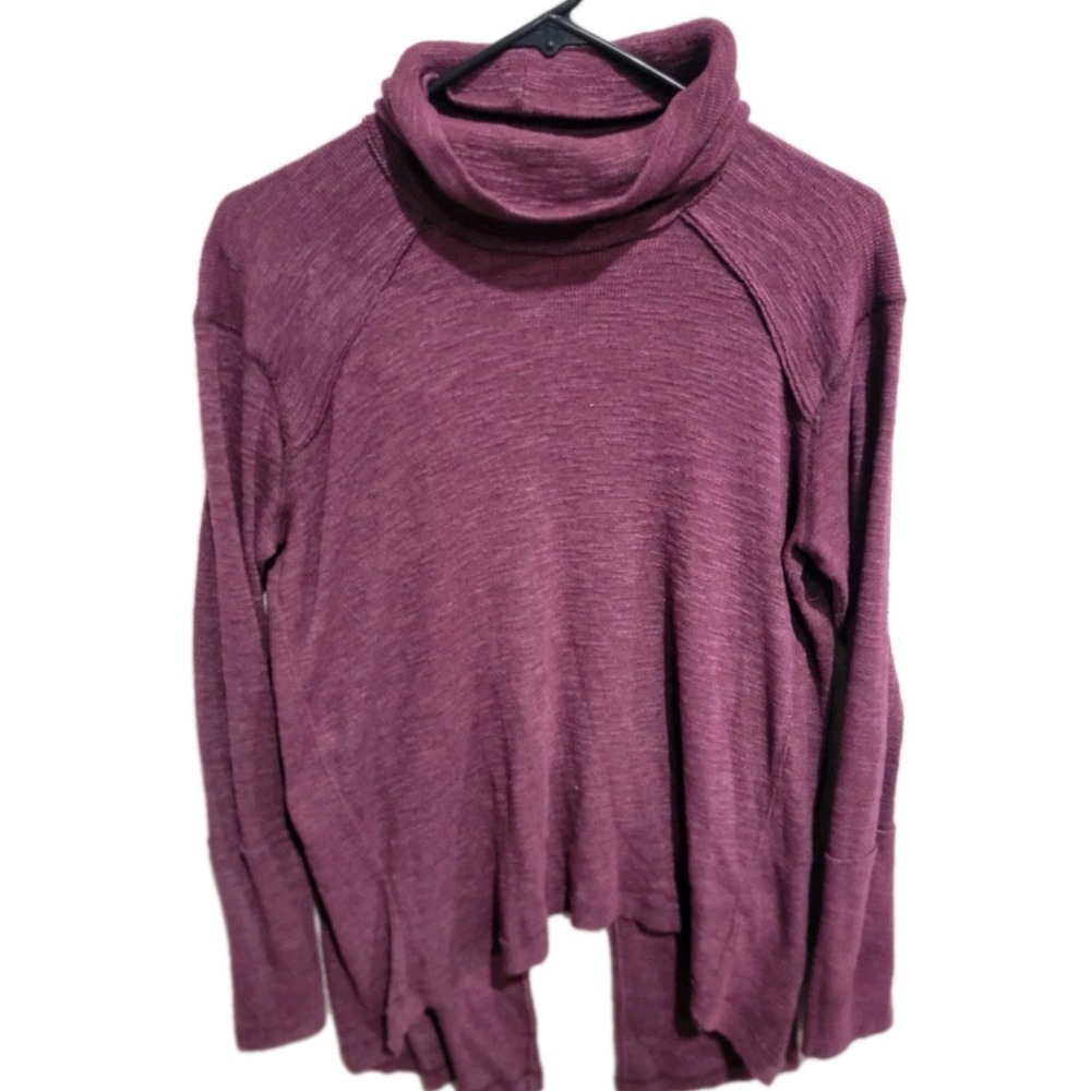 Free People Moonbeam Turtleneck Small Berry Slub Knit‎ Split Back Oversized Top